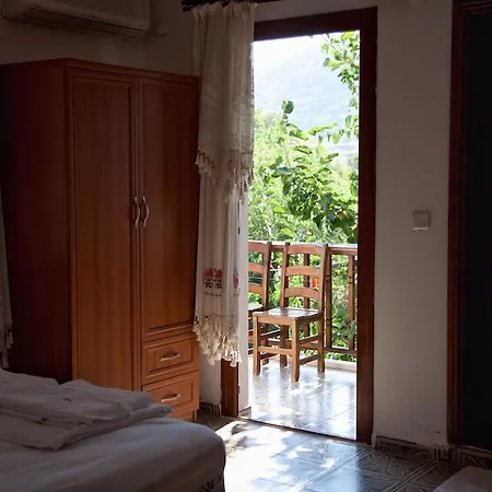 Melinda & Restaurant Mesudiye (Datca)