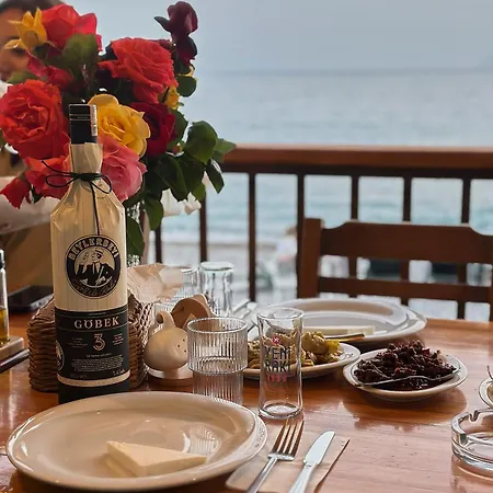 ゲストハウス Melinda & Restaurant Mesudiye